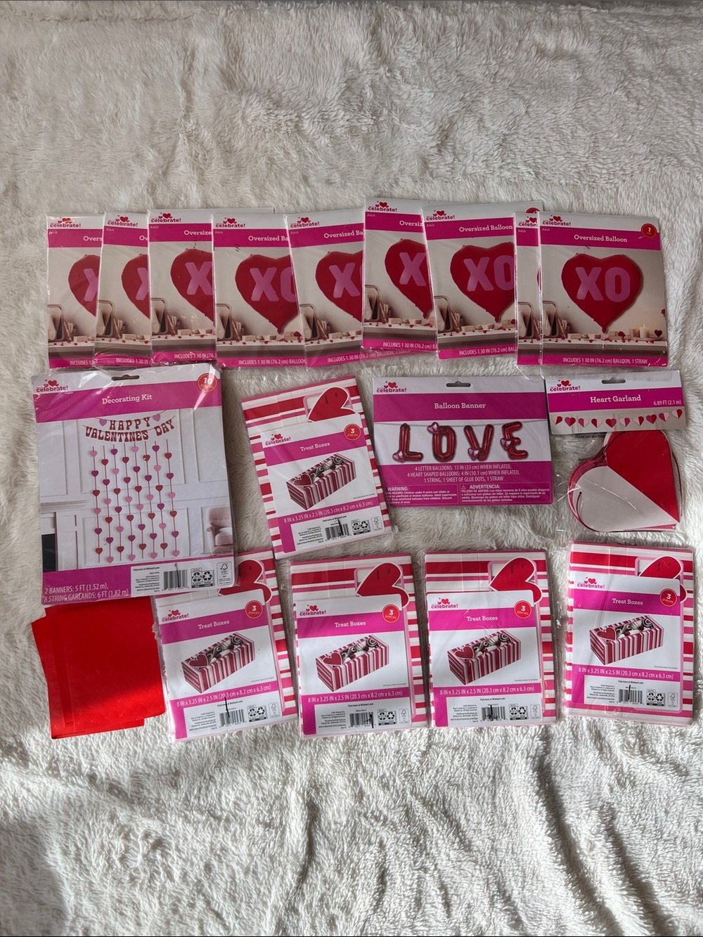 Valentine’s Day Decor Craft Bundle Balloon treat box garland